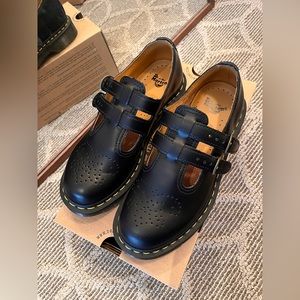 Doc Martens Mary Jane Size 8 Women’s